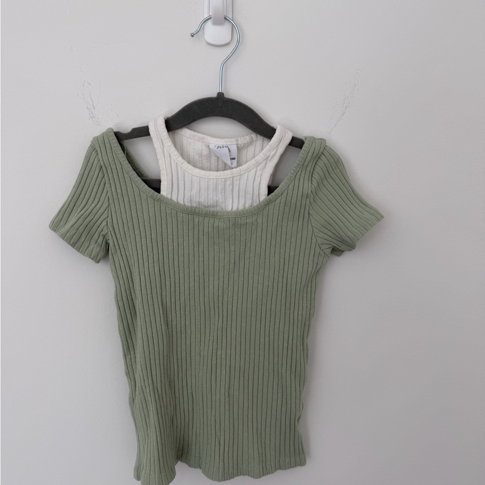 💚👧 Zara Girls Ribbed Cutout Tee | Size 9–10 - Picture 5 of 7